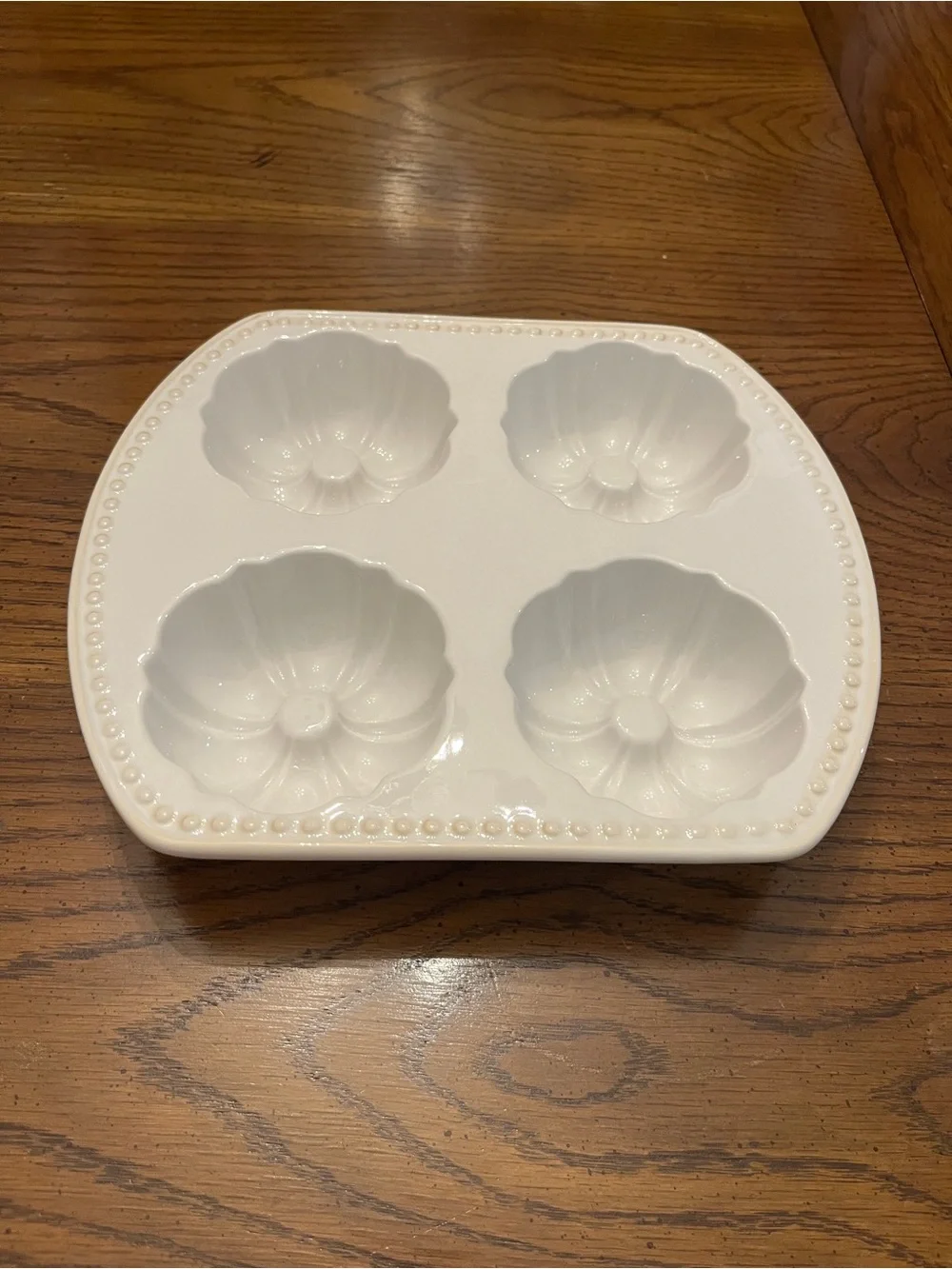 Princess House Pavilion White Mini Fluted‎ Cake Pan